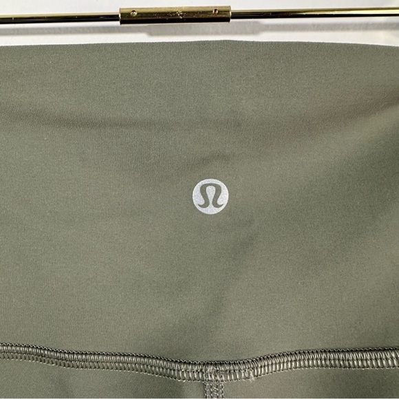 Lululemon Wunder Train High Rise Short 8" 6 Grey Sage Breathable Stretch - Picture 2 of 7